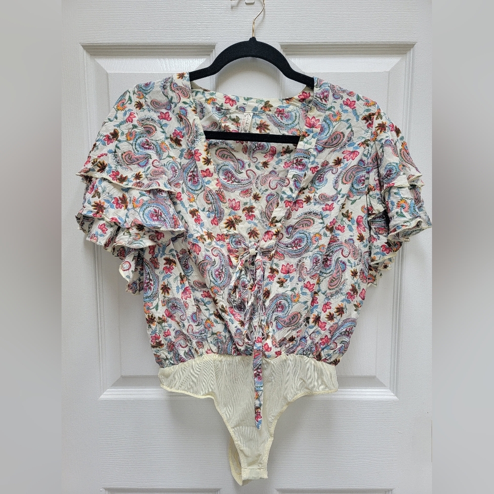 Free People Intimately Floral Paisley Ruffle Sleeve Bodysuit Size Small